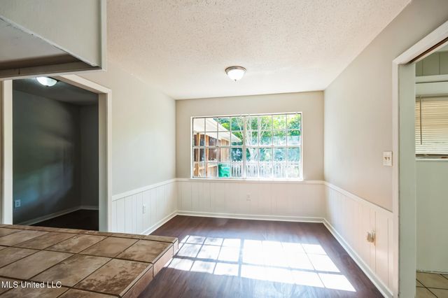 102 Friars Cove, Clinton, MS 39056
