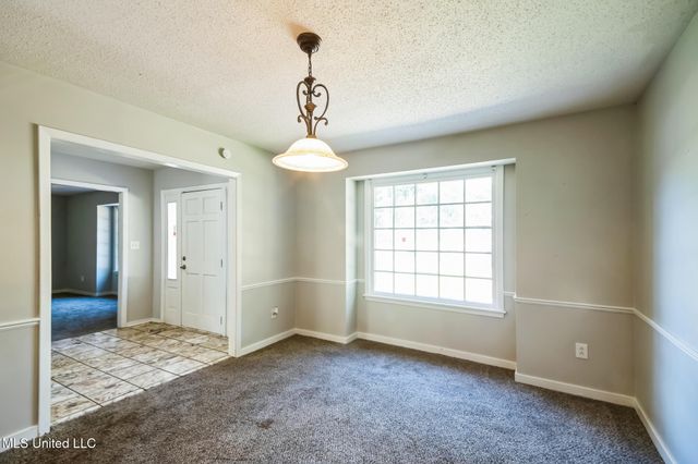 102 Friars Cove, Clinton, MS 39056