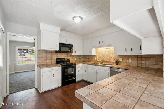102 Friars Cove, Clinton, MS 39056
