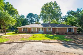 102 Friars Cove, Clinton, MS 39056