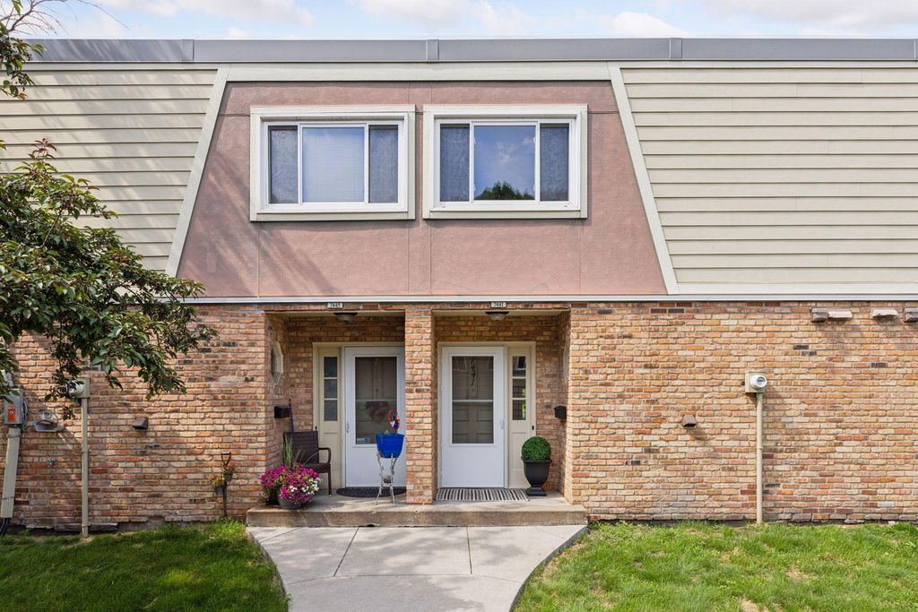 7441 W Franklin Avenue, Saint Louis Park, MN 55426