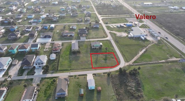 1354 Skyline Drive, Crystal Beach, TX 77650