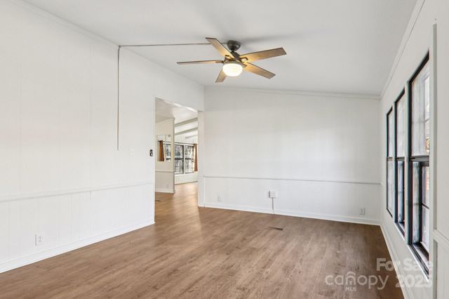 53 Woodscape Drive, Mills River, NC 28759