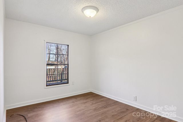 53 Woodscape Drive, Mills River, NC 28759