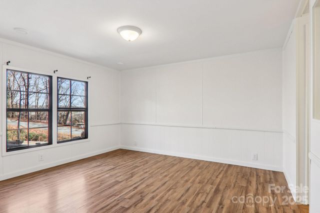 53 Woodscape Drive, Mills River, NC 28759