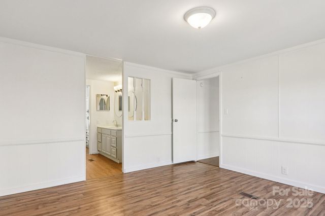 53 Woodscape Drive, Mills River, NC 28759