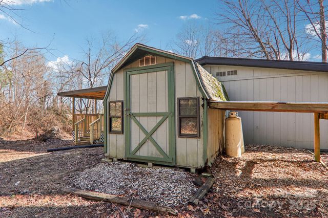 53 Woodscape Drive, Mills River, NC 28759