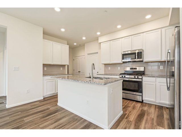 333 Zeppelin Way, Fort Collins, CO 80524