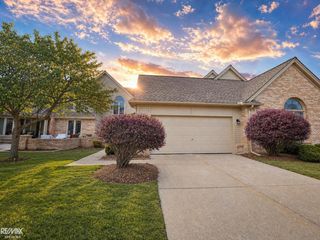 16890 SANDSTONE Circle, Macomb Twp, MI 48042