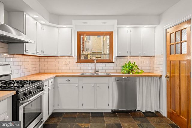 1607 S BEULAH ST, Philadelphia, PA 19148