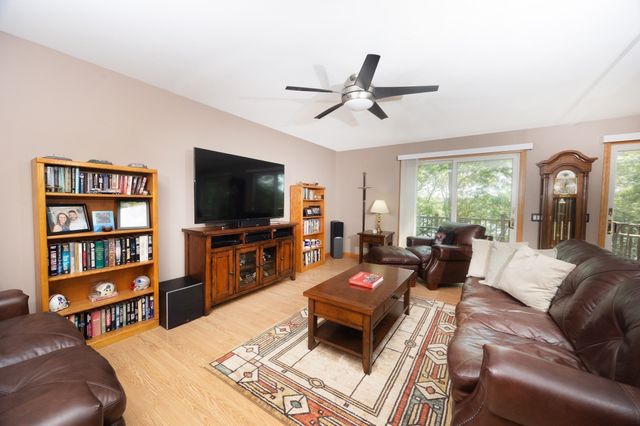 42 Lakeview Blvd, Plymouth, MA 02360