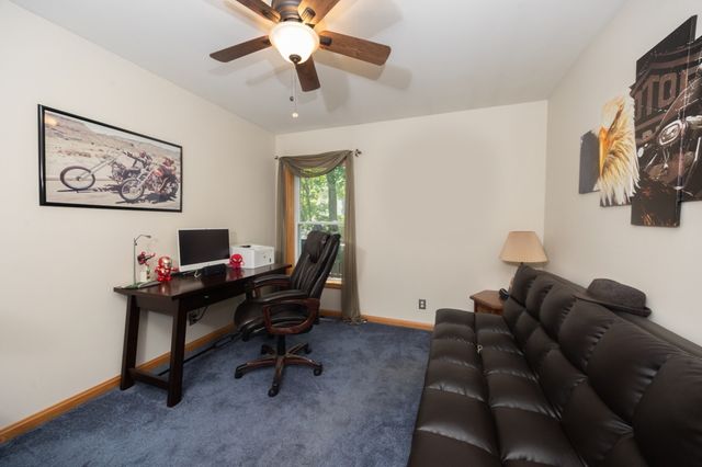 42 Lakeview Blvd, Plymouth, MA 02360