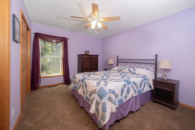 42 Lakeview Blvd, Plymouth, MA 02360