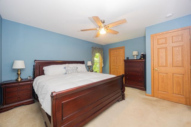 42 Lakeview Blvd, Plymouth, MA 02360