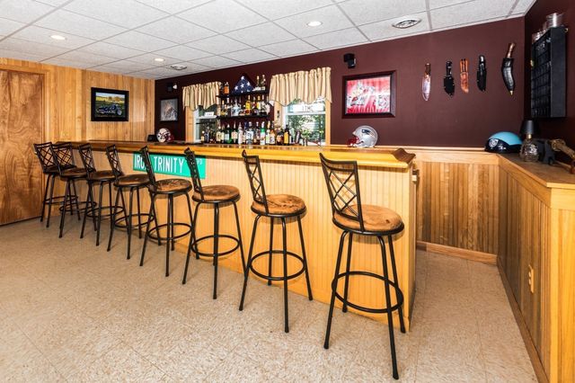 42 Lakeview Blvd, Plymouth, MA 02360