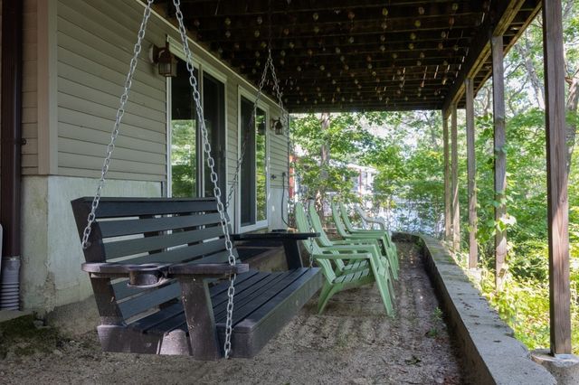 42 Lakeview Blvd, Plymouth, MA 02360
