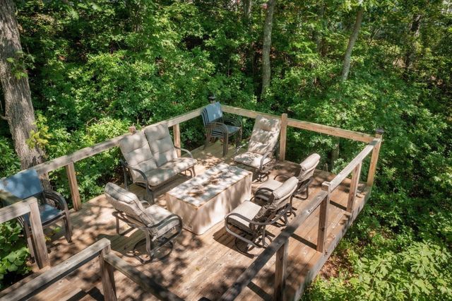 42 Lakeview Blvd, Plymouth, MA 02360
