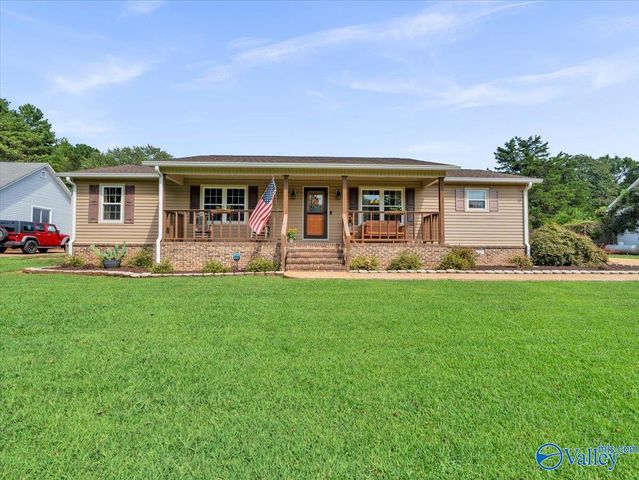 18692 Sulphur Creek Drive, Elkmont, AL 35620