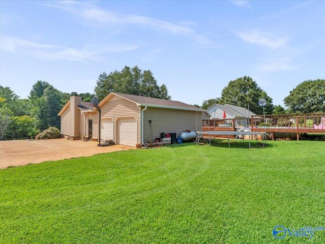 18692 Sulphur Creek Drive, Elkmont, AL 35620