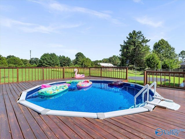 18692 Sulphur Creek Drive, Elkmont, AL 35620