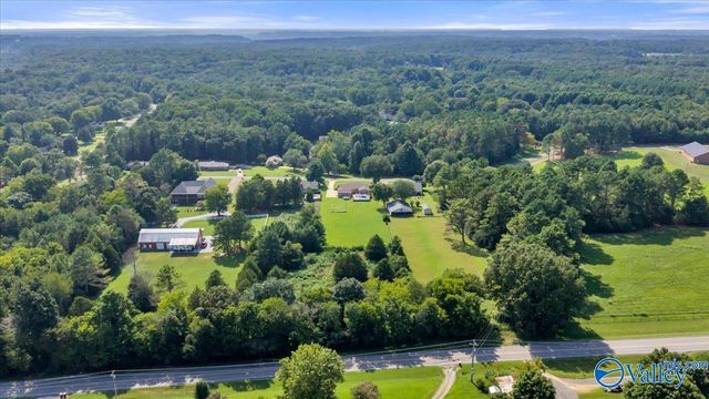 18692 Sulphur Creek Drive, Elkmont, AL 35620