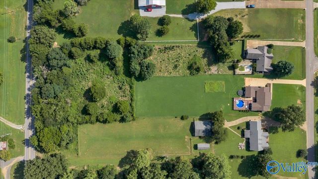 18692 Sulphur Creek Drive, Elkmont, AL 35620