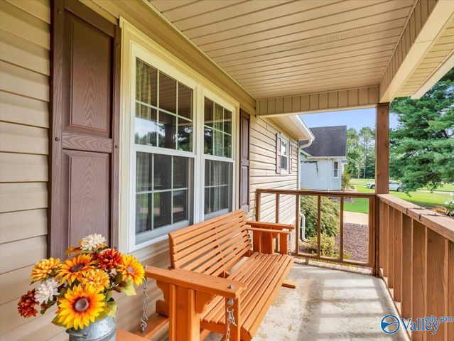 18692 Sulphur Creek Drive, Elkmont, AL 35620