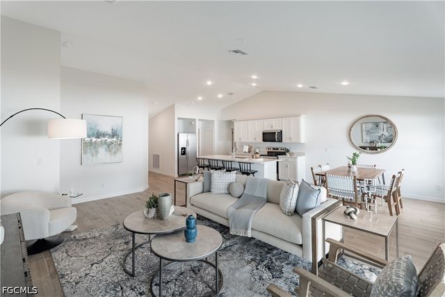 1313 SE 3rd ST, Cape Coral, FL 33990