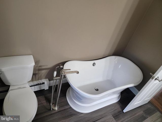 1639 PERKINS LANE, Beverly, NJ 08010