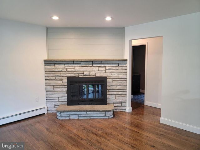 1639 PERKINS LANE, Beverly, NJ 08010