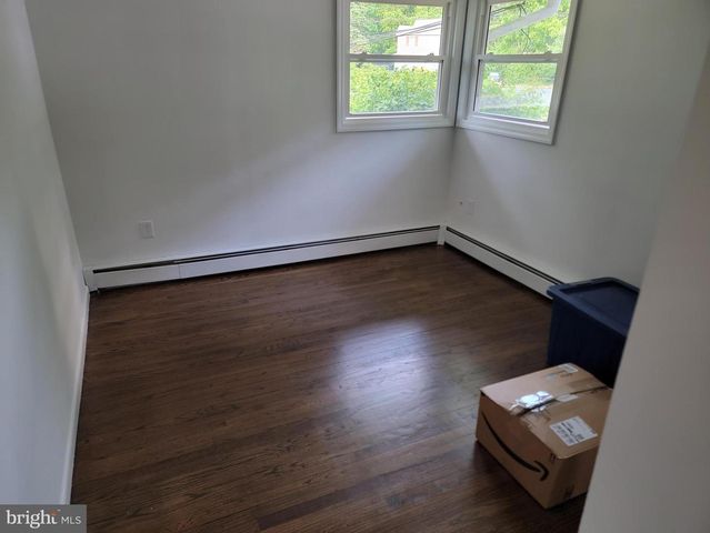 1639 PERKINS LANE, Beverly, NJ 08010