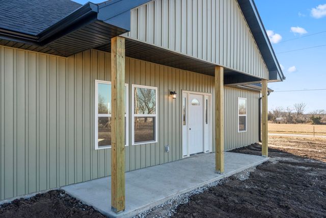 14765 E Whitetail Lane E, Stockton, MO 65785