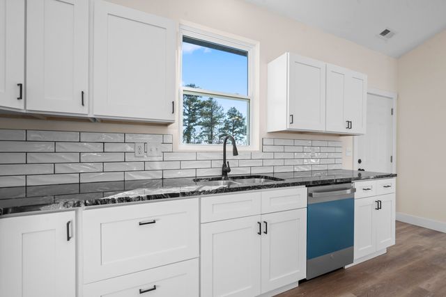 14765 E Whitetail Lane E, Stockton, MO 65785