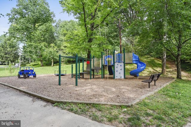 1111 DENNIS AVE, Silver Spring, MD 20901