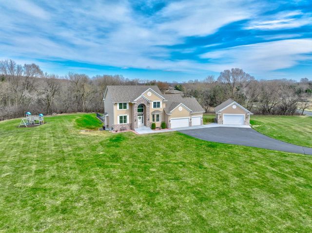 1480 Oryan Trail N, Stillwater, MN 55082