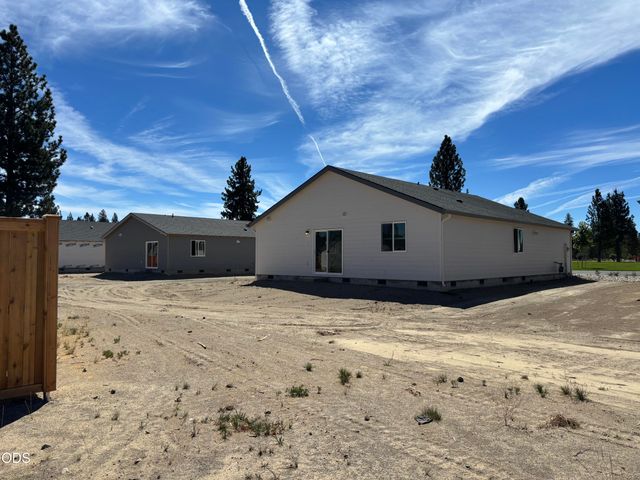 16640 Memorial Lane, La Pine, OR 97739