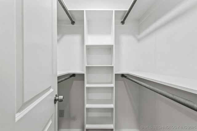 110 E Main, Achille, OK 74720