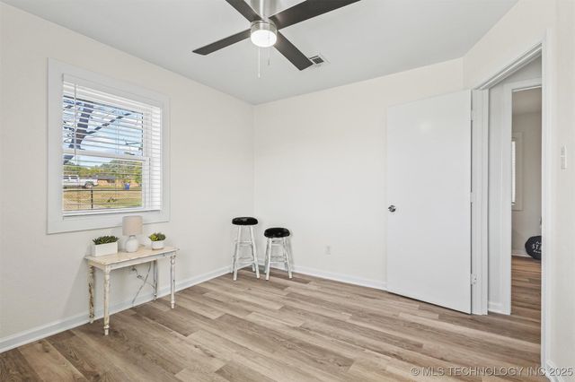 110 E Main, Achille, OK 74720