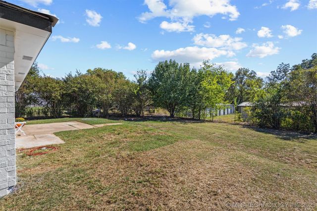 110 E Main, Achille, OK 74720