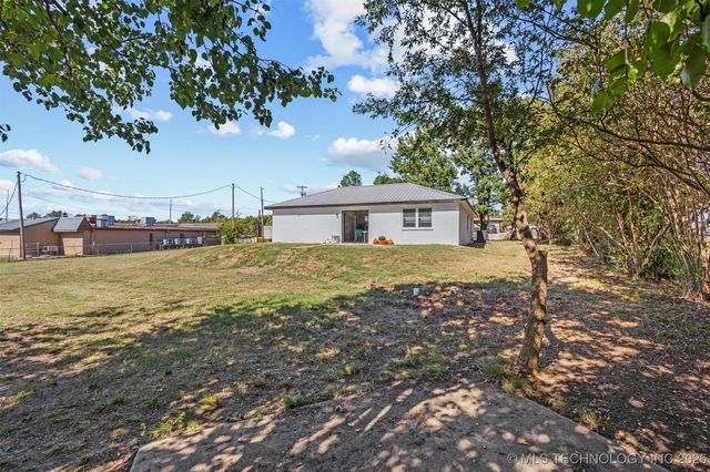 110 E Main, Achille, OK 74720