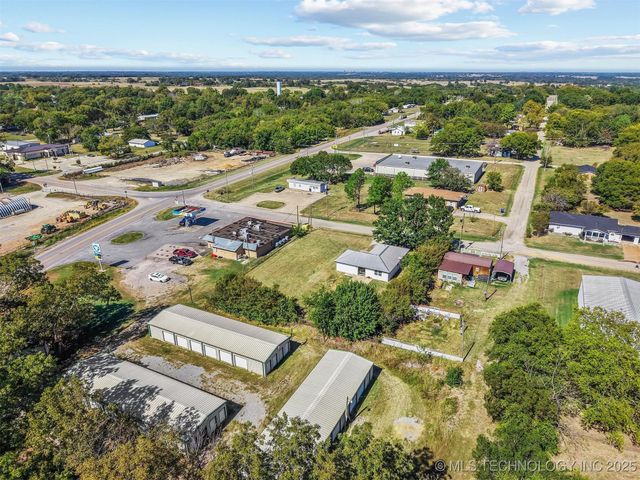 110 E Main, Achille, OK 74720