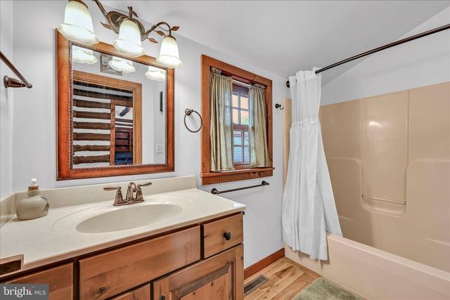 16 SHORT LN, Jonestown, PA 17038