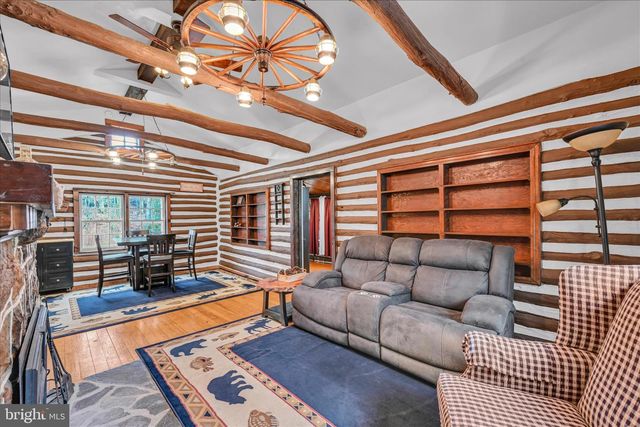 16 SHORT LN, Jonestown, PA 17038