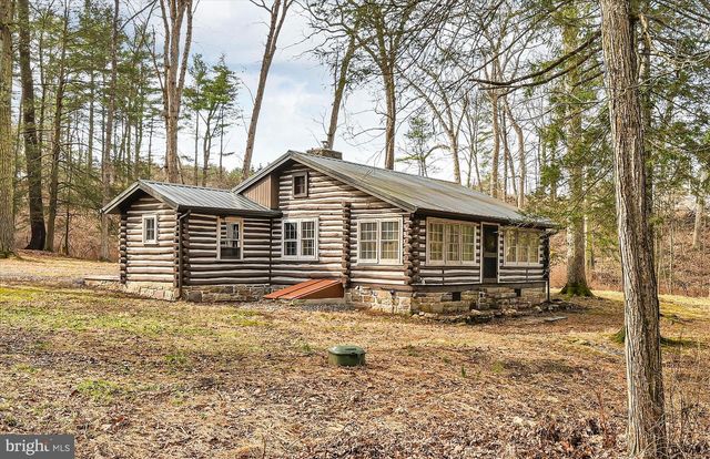 16 SHORT LN, Jonestown, PA 17038