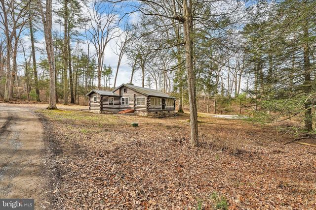 16 SHORT LN, Jonestown, PA 17038