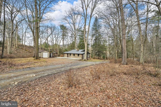 16 SHORT LN, Jonestown, PA 17038