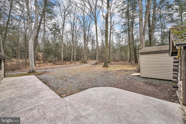 16 SHORT LN, Jonestown, PA 17038