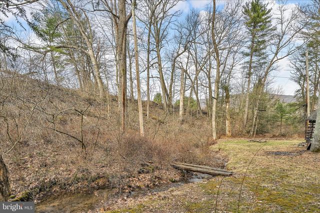 16 SHORT LN, Jonestown, PA 17038