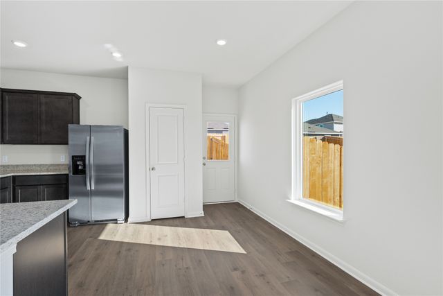 8405 White Wolf Trail, Ponder, TX 76259