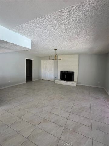 7813 Nairn Court, Bakersfield, CA 93309